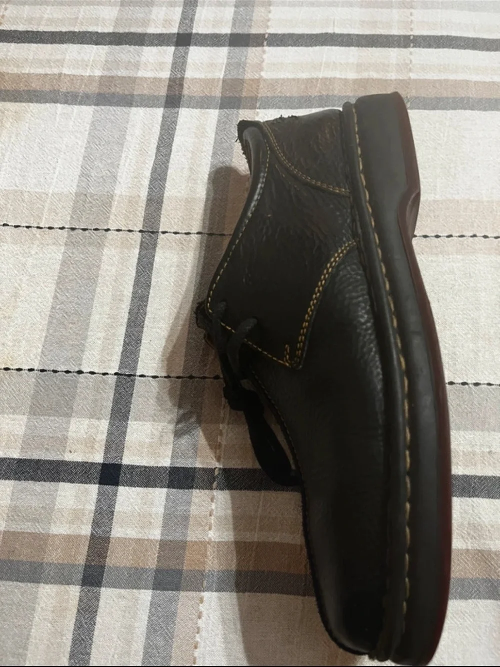 Born Black Leather Oxford Shoes with Contrast Stitching